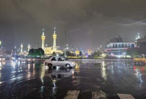 بارش باران پاییزی در جوار بارگاه منور امام رضا(ع)