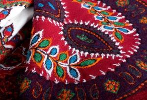 استفاده از پته روی جانمازها تلفیقی مناسب از سنت و مدرنیته است