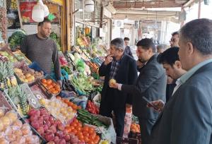 بازدید سرزده فرماندار ملکان از بازار شب عید