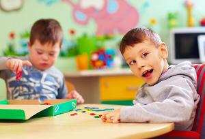 ۳۰۰ خانواده ایرانی بیش از یک فرزند اوتیسم دارند