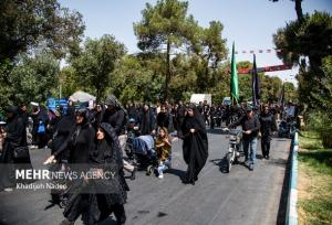 خروش دلدادگان حسینی در پیاده‌روی جاماندگان اربعین بهارستان