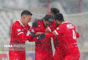 یک لژیونر استقلالی در سپاهان؟/ پرسپولیس در دستگردی