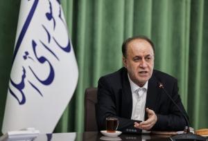 حاجی‌بابایی: وزیر نفت موضوع کاهش سهمیه گازوئیل کشاورزان را بررسی کند