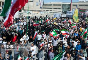 وبگاه آمریکایی: از خیال‌پردازی‌ تجزیه ایران دست بردارید