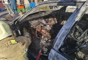 آتش سوزی ناگهانی پژو پرشیا در میدان آزادی