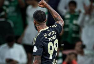 الاهلی مخالف بازگشت ستاره انگلیسی به لیگ جزیره