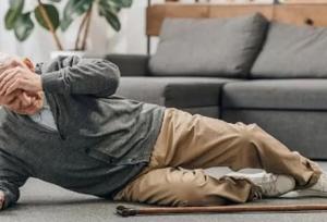 راهکار جدید برای حفظ تعادل سالمندان: واقعیت مجازی و تمرینات خانگی