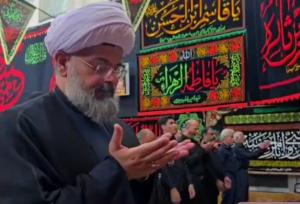 اقامه نماز ظهر عاشورا در حسینیه میرزا خورموج