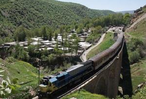 چراغ سبز به ثبت جهانی روستای بیشه؛ دستگاه‌های لرستان پای کار آمدند