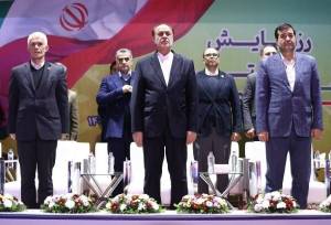 حاجی بابایی: موفقیت ورزشکاران ایران غرور ملی را زنده می کند