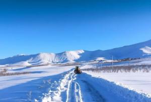 بازگشایی راه ۱۸ روستای مسدودشده با برف در آذربایجان غربی