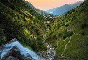 عبور از میان ابرها در عروس شهرهای ایران
