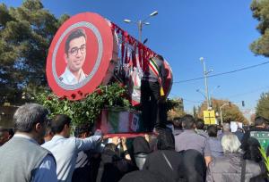 مردم کرمان برای تشییع آتش‌نشان فداکار سنگ تمام گذاشتند