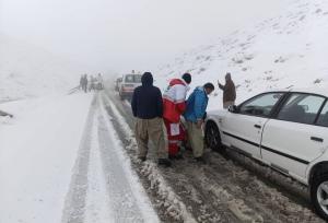 نجاتگران هلال احمر نقده به ۱۵ نفر امدادرسانی کردند