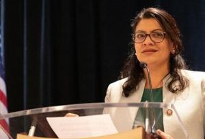 نماینده کنگره آمریکا:جنگ ترامپ با هدف سرقت منابع همسایگان انجام می‌شود