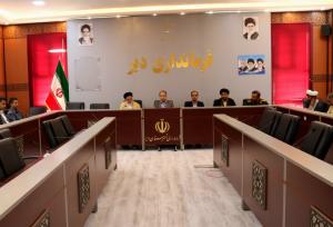 امام‌جمعه دیر: وقت نماز نباید در جلسات ضایع شود