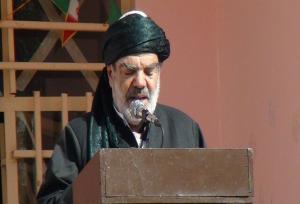 ماموستا حسینی: نماز عامل اتحاد مسلمانان و تقویت ارتباط با خداوند است