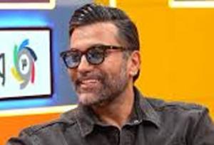 نیکبخت: در هر شرایطی نمازم را می‌خوانم!