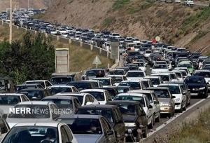 ترافیک در مسیر جنوب به شمال جاده چالوس سنگین است