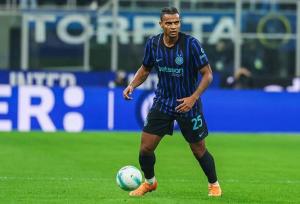 آکانجی خواستار حضور دائمی در اینتر