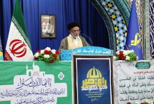 امام‌جمعه دیر: غنی‌سازی اورانیوم را نباید از دست بدهیم