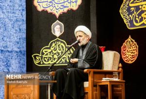 نگاه امام خمبنی(ره) به قیام نگاهی الهی و از سر تکلیف بود
