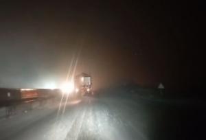 شن و نمک‌پاشی گسترده معابر شهرکرد از شب گذشته