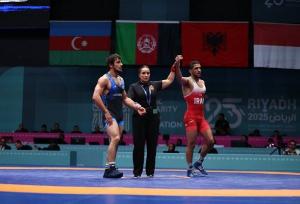 رحمان عموزاد مقتدرانه فینالیست شد