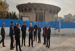 بازدید شهردار منطقه ۱۱ تهران از روند بهسازی حاشیه معابر تئاتر شهر