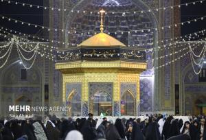 حضور هیئات مذهبی همزمان با روز شهادت حضرت زهرا(س) در حرم امام رضا(ع)