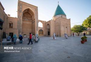 «ساعت زمین» در مجموعه تاریخی بسطام