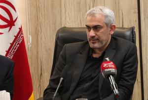 بازدید وزیر اقتصاد از نمایشگاه مبارزه با پولشویی
