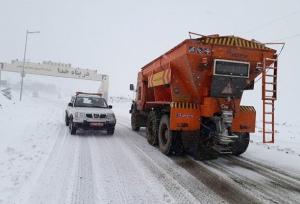 ذخیره‌سازی ۷۵ هزار تُن شن و نمک برای طرح زمستانی همدان