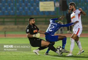 دروازه‌بان المحرق پای خود را به تیغ جراحان سپرد