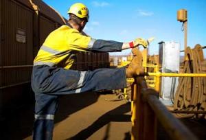 کاهش قدرت خرید و آسیب‌های اجتماعی از چالش‌های اصلی جامعه کارگری همدان است