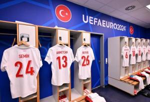 اعلام ترکیب اصلی تیم‌های ملی جمهوری چک و ترکیه