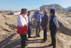 بازدید مدیرکل مدیریت بحران استانداری هرمزگان از نقاط پرخطر روستای طولا