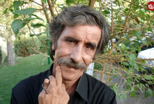 چهره محمود بصیری ۳۰ ساله در اولین فیلم‌هایش پیش از انقلاب