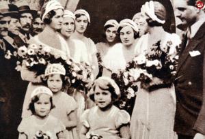 عکسی زیرخاکی از ملکه الیزابت در ۴ سالگی