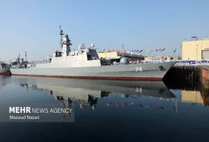 آغاز ویژه برنامه‌های دهه فجر در هرمزگان؛ بوق کشتی‌ها به صدا درآمد