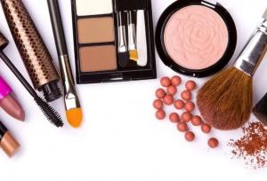 پروتکل جدید سازمان غذا و دارو برای تولید و واردات محصولات آرایشی و بهداشتی