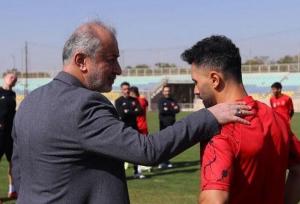 اعتراض پرسپولیسی‌ها؛ حداقل برویم یک جای خنک!