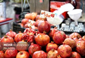 یلدایی که تجملاتی شد؛ از خنچه عروس تا رقابت‌های لوکس خانوادگی