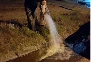 شستشوی ۵۰ کیلومتر شبکه آب در آزادشهر
