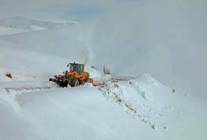 سامانه بارشی راه ۱۴۹ روستای کردستان را مسدود کرد