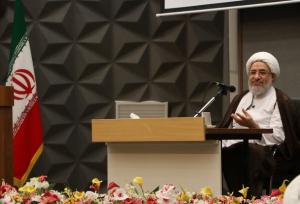 اراکی: مصلاهای بدون مانع باید فوراً کارکرد مسجدی پیدا کنند