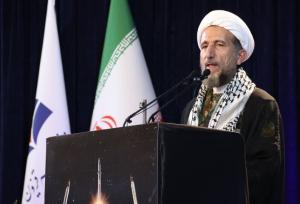 امام جمعه قزوین: مذاکره با دشمن ساده‌انگاری است