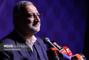 زاکانی: اگر انقلاب اسلامی نبود، امروز در بند اسارت و غفلت بودیم