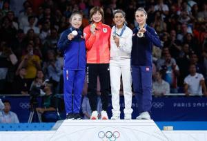 قزاقستان و ژاپن به مدال‌های طلای جودو در روز نخست رسیدند