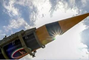 سوخت موشک از چین به بندرعباس رسید